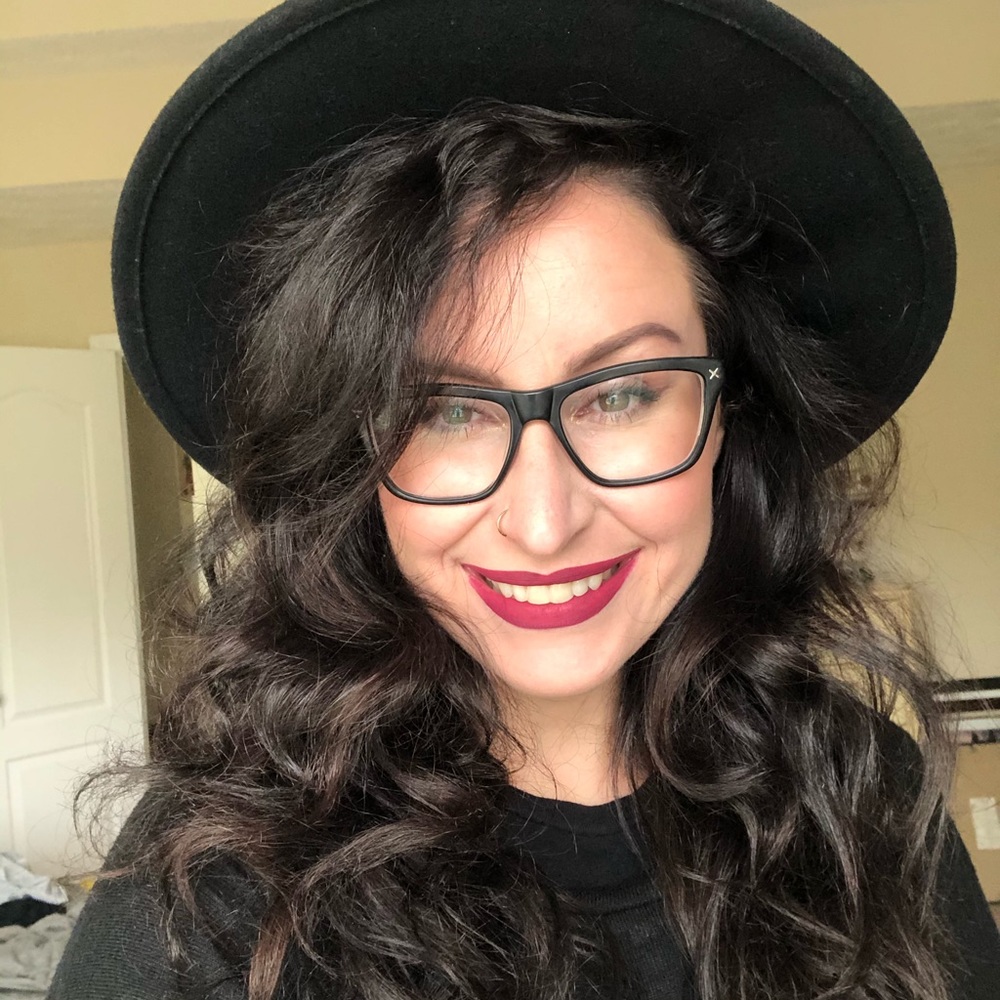 Meet your Posher, Krystal